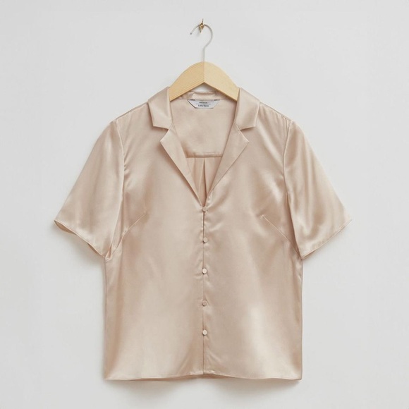 & Other Stories Silk Button-Up Short Sleeve Blouse Top Neutral Luxe Summer 12 - Picture 11 of 11